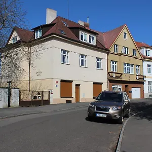Hanspaulka Guest house