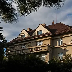  Hostel Vila Flora