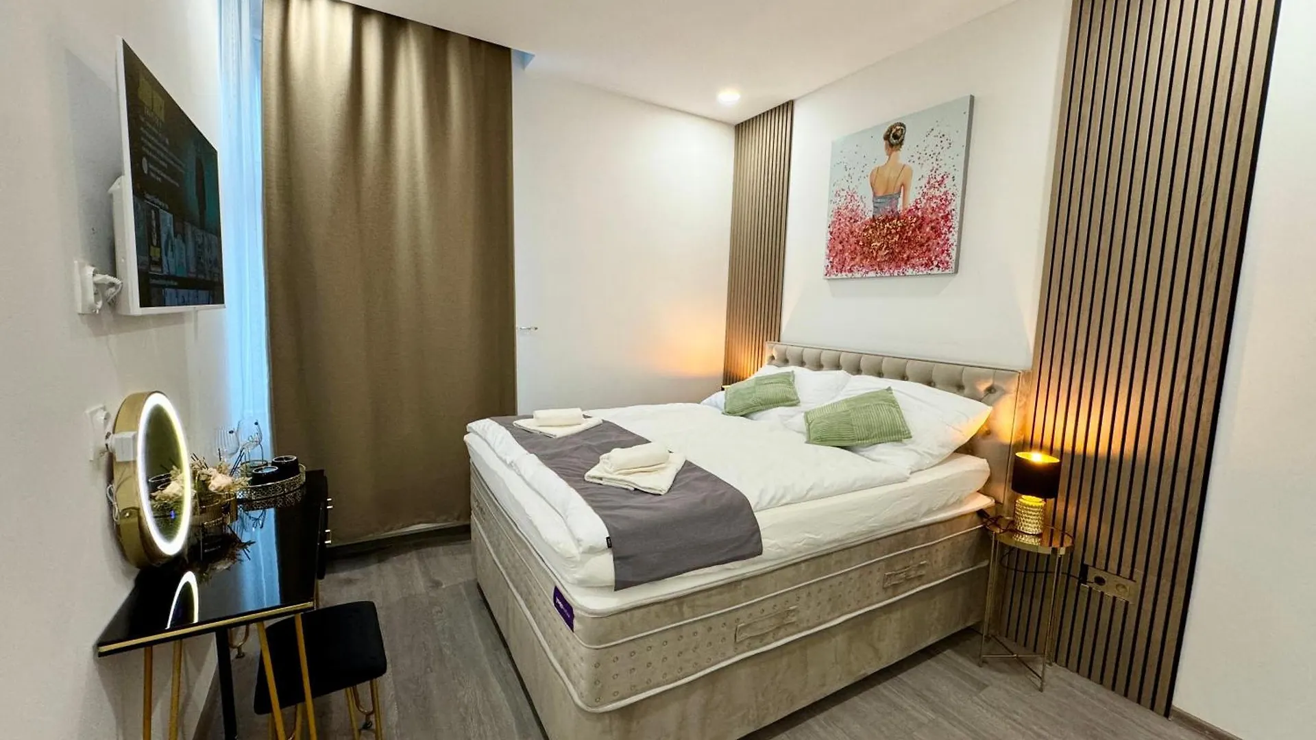 Little Downtown Apartment Prague